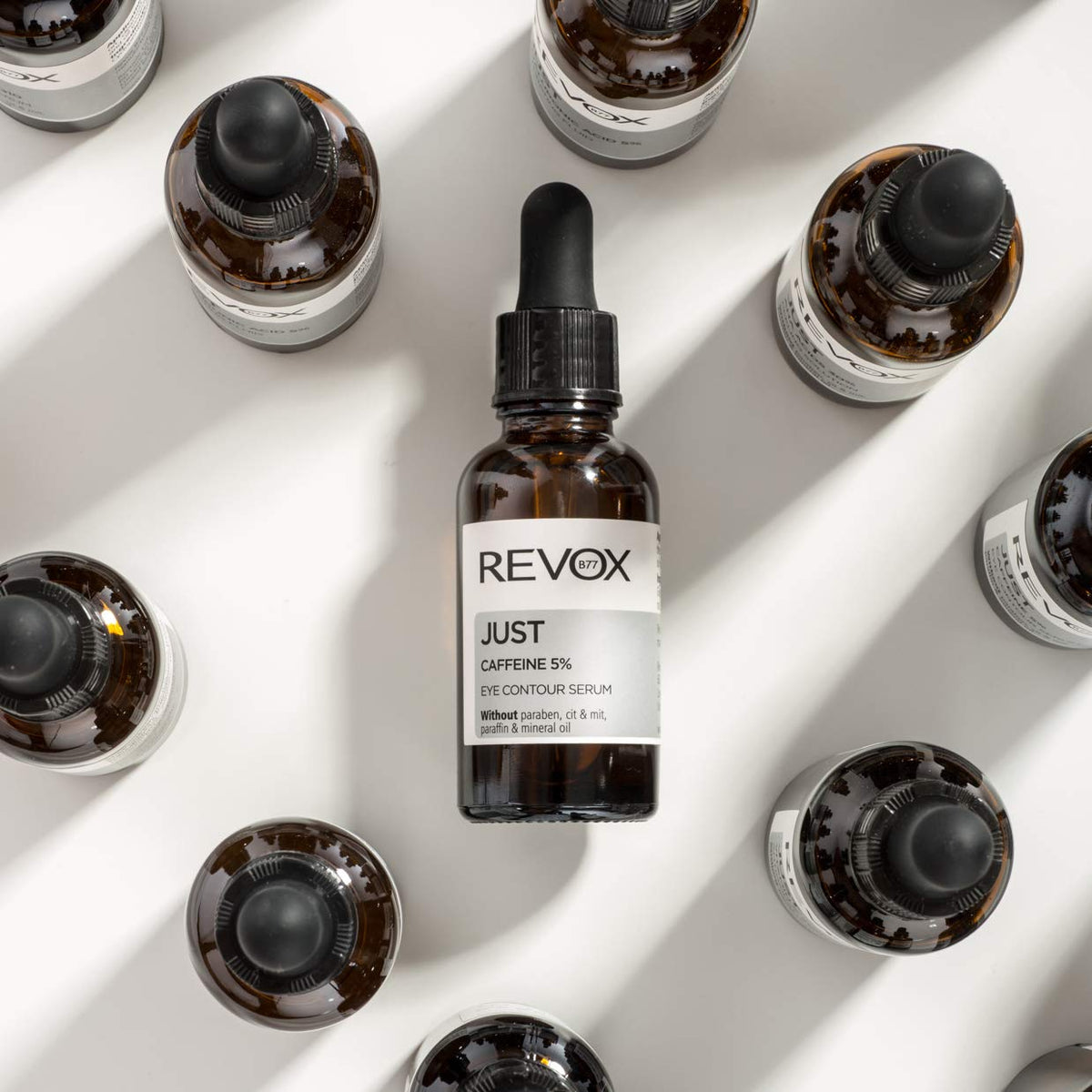 REVOX B77 JUST Caffeine 5% An eye contour serum.