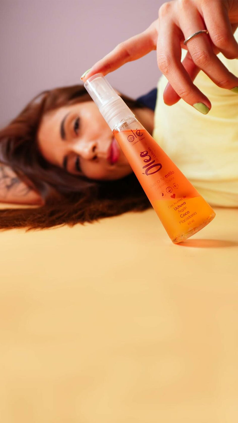 OLÉ Bye Bye Frizz 4 Piece Pack - Detangling Thermoprotector + Anti-Frizz Anti-Humidity Spray + Hair Wax Stick + Uchuva Fruit Oil Hair Treatment
