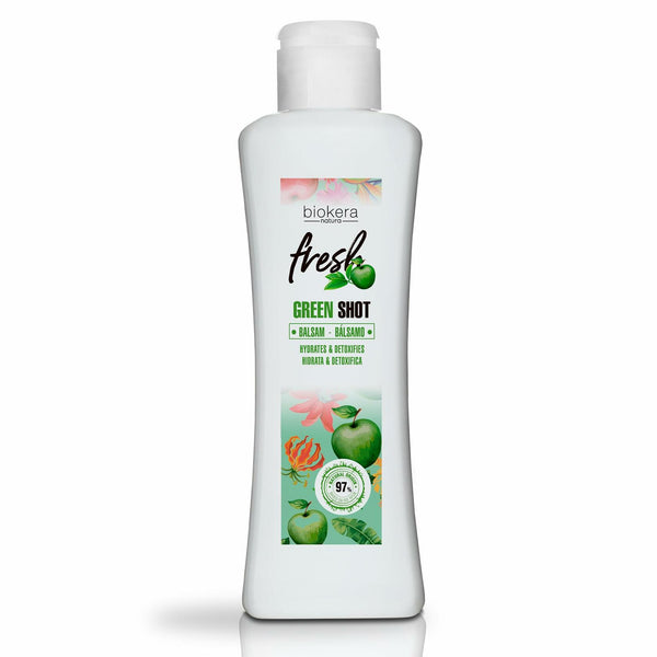 SALERM - Hair Conditioner - Green Shot Balm Biokera Fresh - 300 ml - with Apple, Green Tea, Mint, and Aloe Vera - Hydrates and Refresh the Scalp - Sulfate and Paraben-Free - Vegan